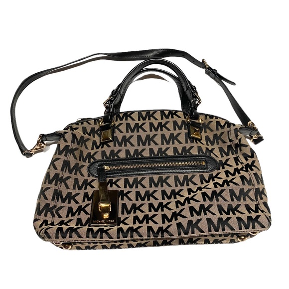 Michael Kors Monogram Medium Satchel Beige & Black - Picture 3 of 15